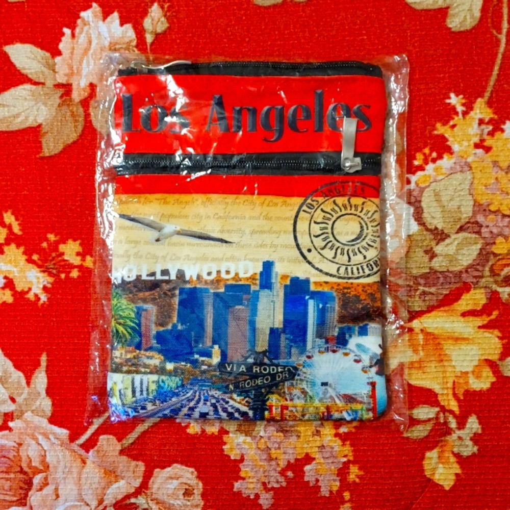 NIP Los Angeles crossbody bag with adjustable  / removable carrying strap